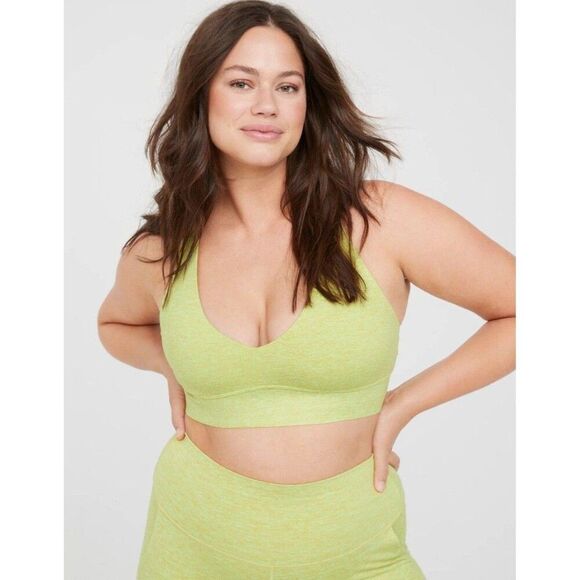 OFFLINE By Aerie The Hugger Racerback Sports Bra
Batalia Green Size Medium - Picture 3 of 10